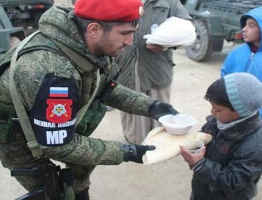 Η ρωσική στρατιωτική Αστυνομία περιπολεί στην Χομς